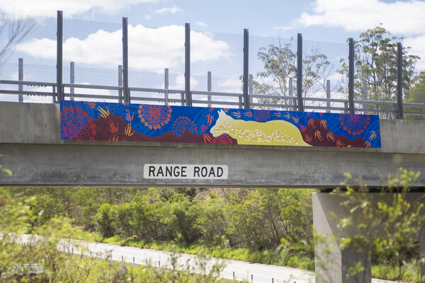 Artwork installation Range Road interchange northbound 